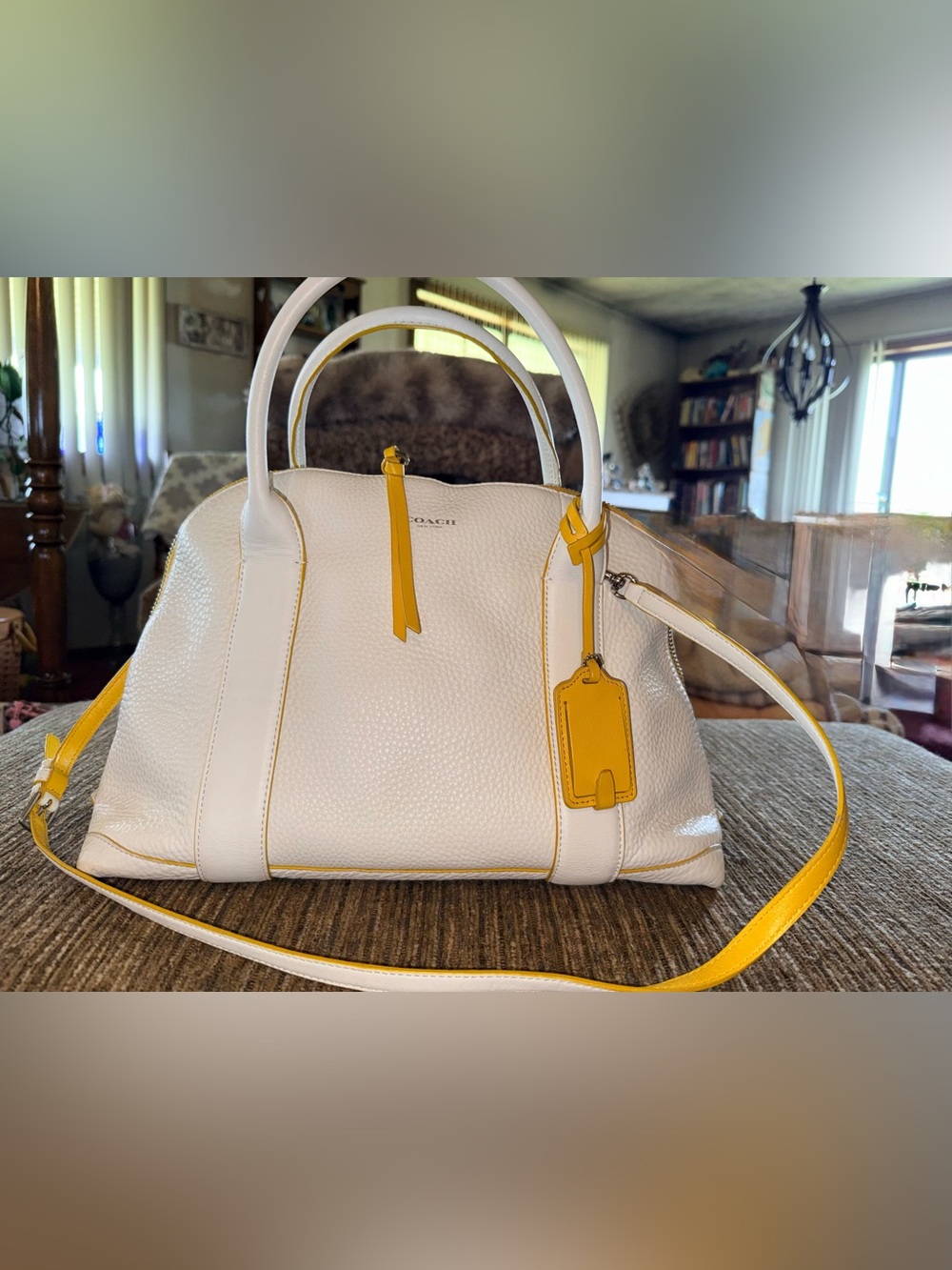 Coach satchel - Picture 9 of 9